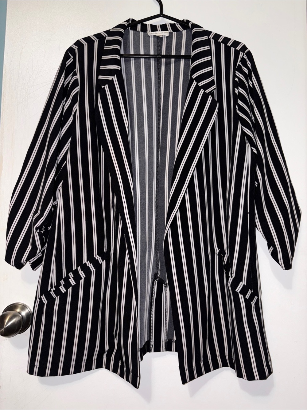 NWOT XL Warehouse One Black and White Vertical Stripe Blazer
